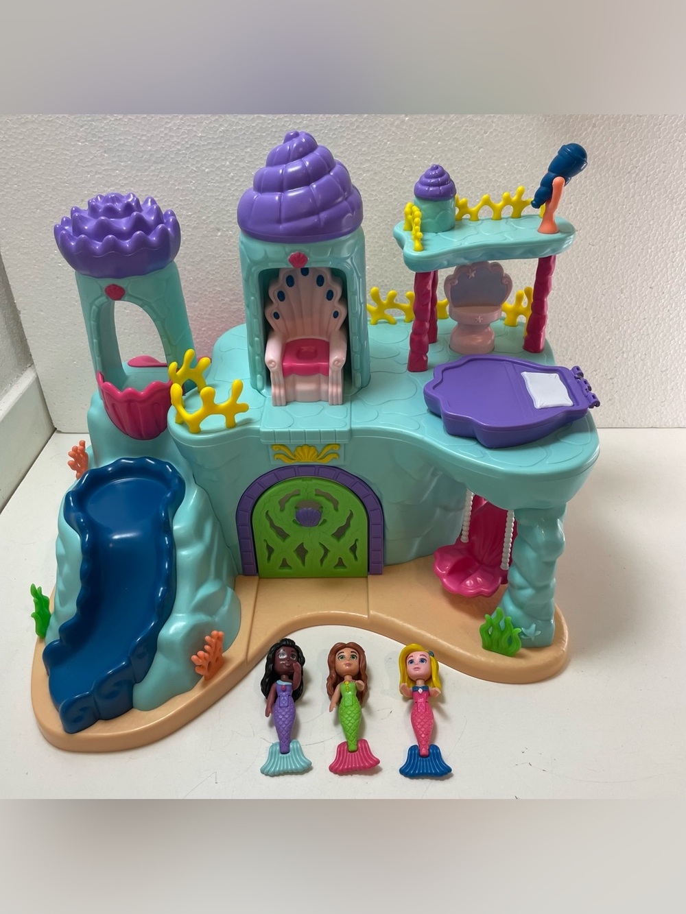 Vintage Under Sea Mermaid Palace Castle Toy With 3 Figures Lakeshore Learning